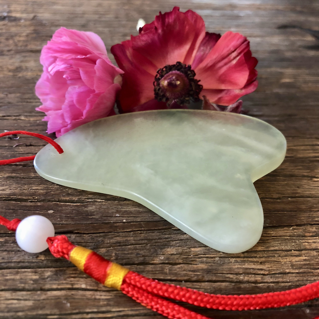 What is Gua Sha? | Dr Abbie Explains The Two Types of Gua Sha